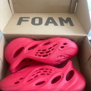 Yeezy foam runner